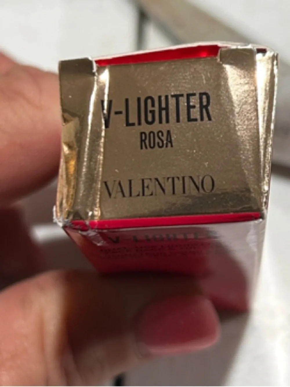 Valentino Rosso Lipstick Duo with V-Lighter - Bright Red